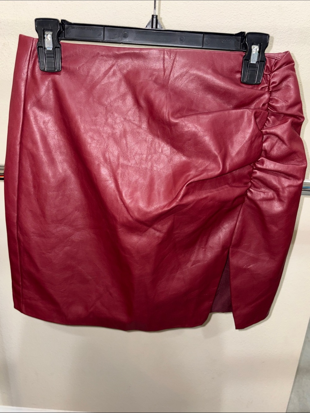 Mustard Seed Burgundy Faux Leather Ruched Mini Skirt